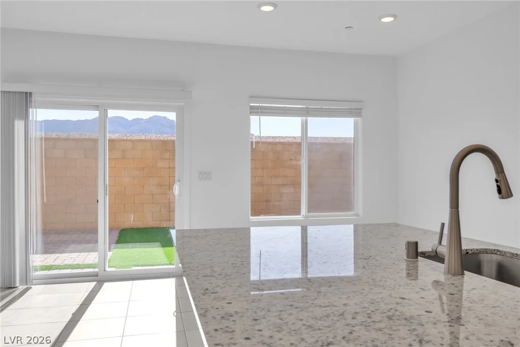 7019 Alabaster Peak, Las Vegas, NV 89166