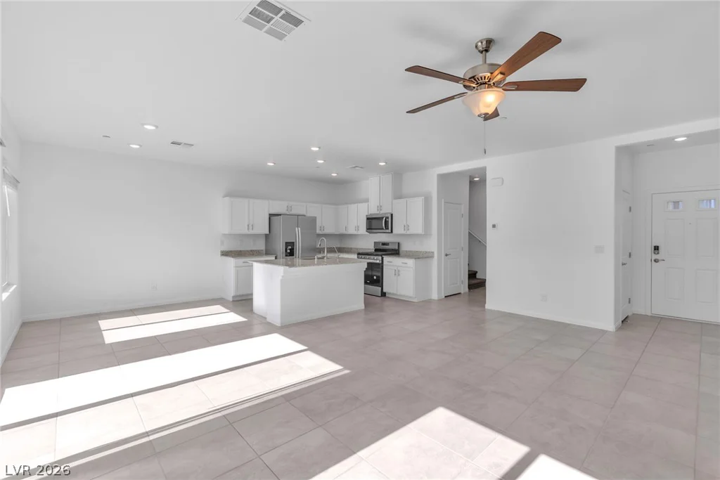 7019 Alabaster Peak, Las Vegas, NV 89166