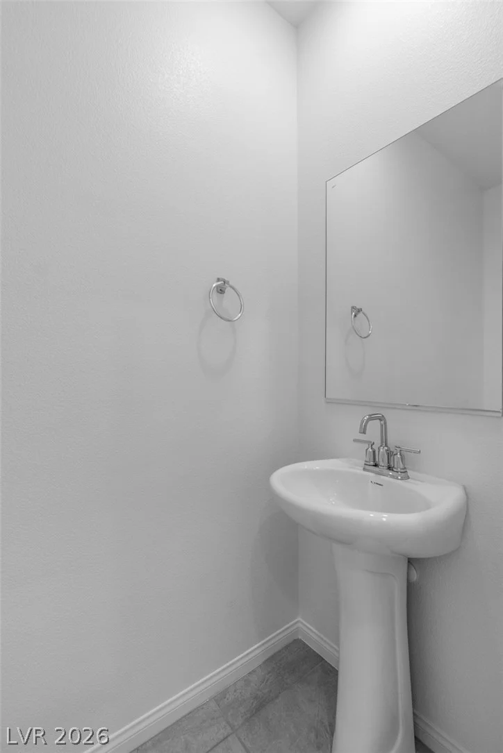 7019 Alabaster Peak, Las Vegas, NV 89166