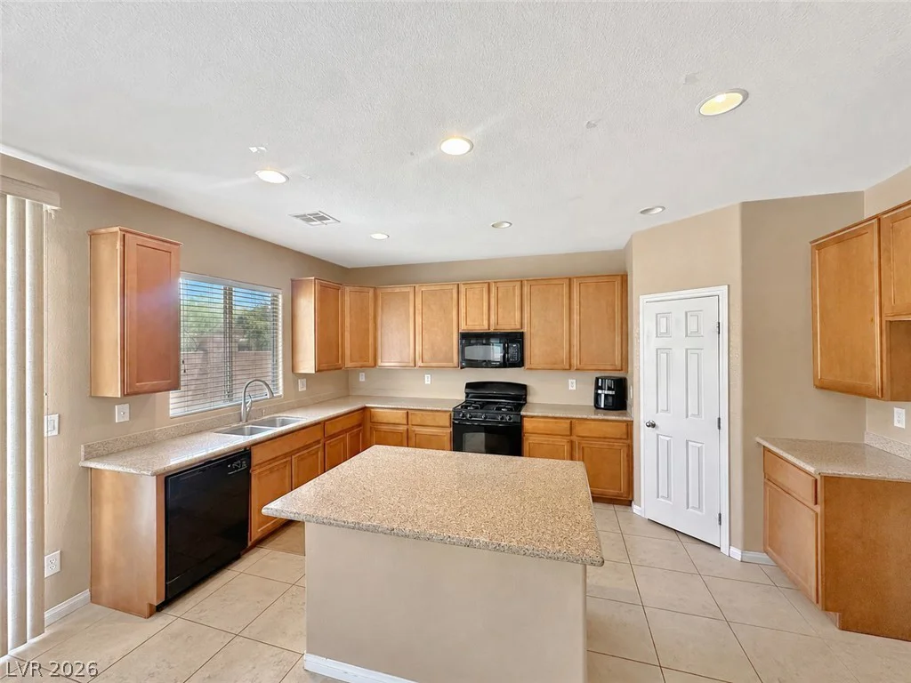 6954 Jacksboro, North Las Vegas, NV 89084