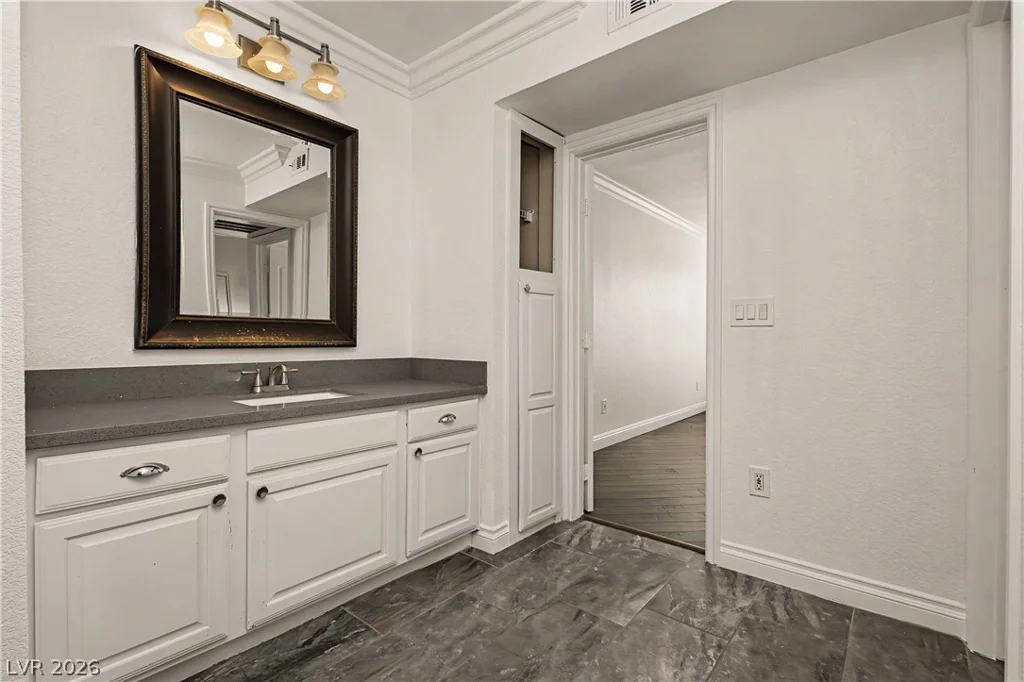 1150 Buffalo, Las Vegas, NV 89128