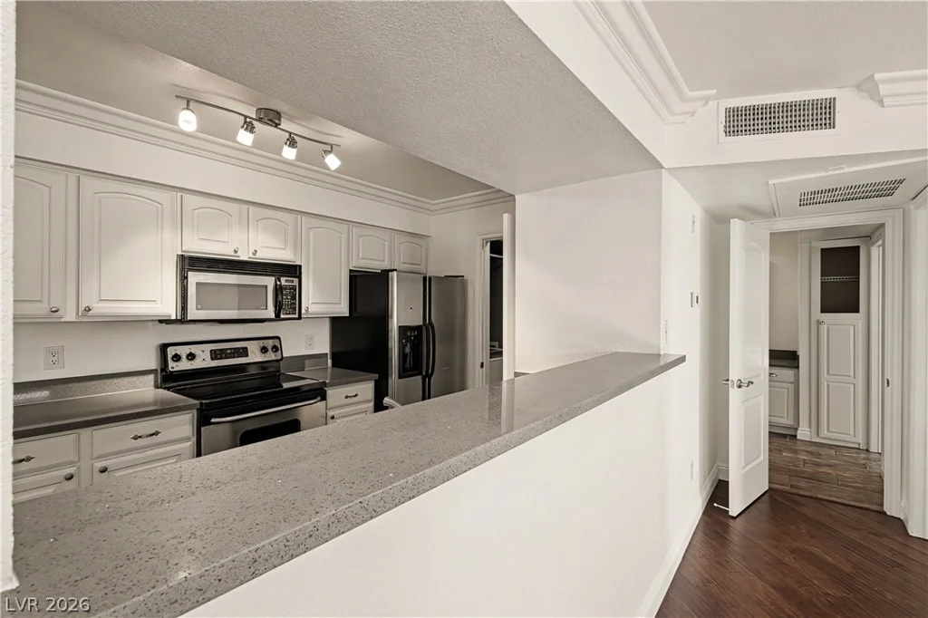 1150 Buffalo, Las Vegas, NV 89128