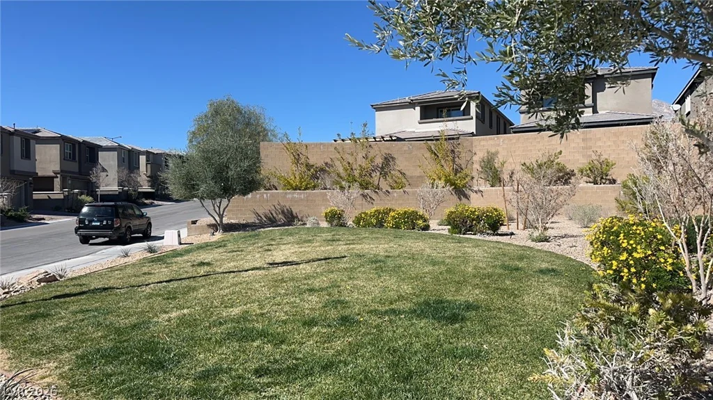 12525 Skylight View, Las Vegas, NV 89138