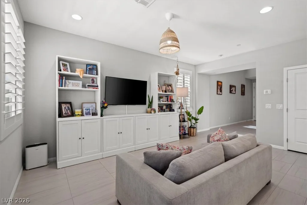 10596 Deibel, Las Vegas, NV 89166