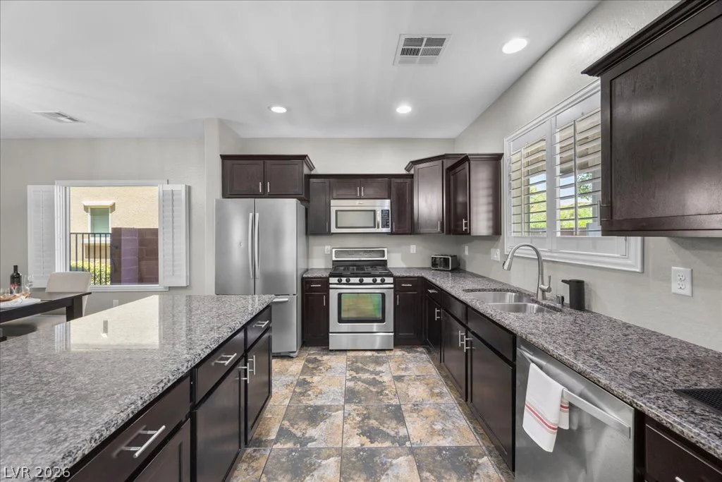 5532 Bristol Grove, Las Vegas, NV 89135