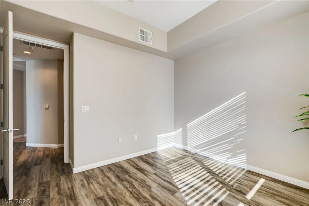 32 Serene, Las Vegas, NV 89123