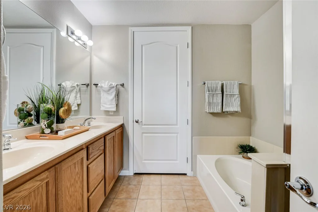 32 Serene, Las Vegas, NV 89123