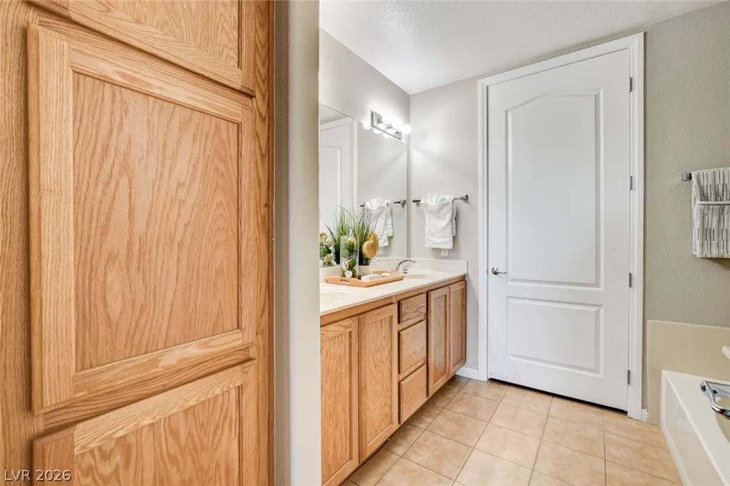 32 Serene, Las Vegas, NV 89123