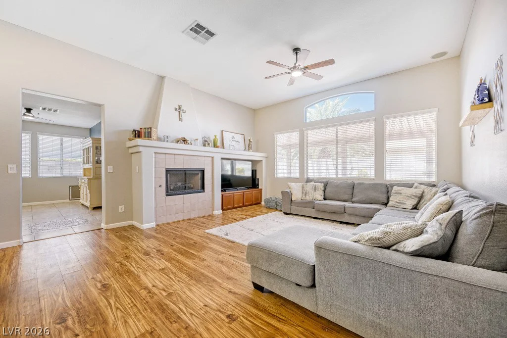 5426 Saint Bernard, Las Vegas, NV 89131