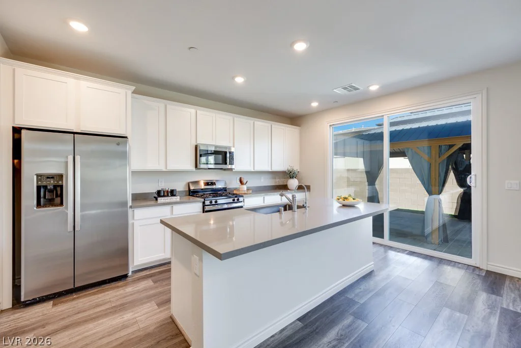 302 Mount Tyndall, Henderson, NV 89015