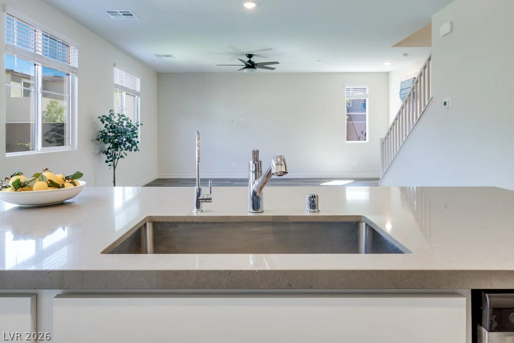 302 Mount Tyndall, Henderson, NV 89015