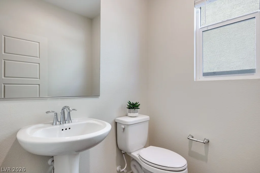 302 Mount Tyndall, Henderson, NV 89015