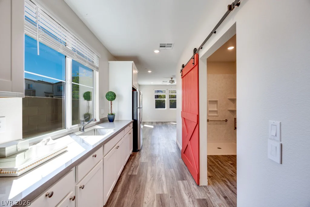 302 Mount Tyndall, Henderson, NV 89015
