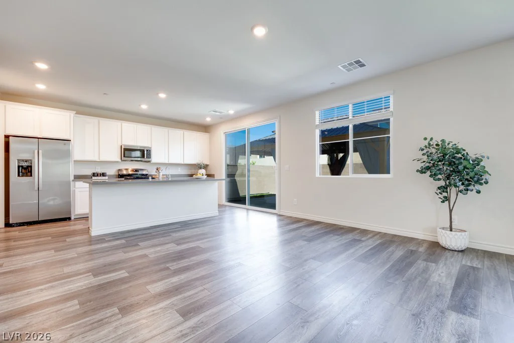 302 Mount Tyndall, Henderson, NV 89015