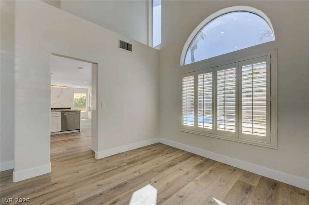 1829 Summit Pointe, Las Vegas, NV 89117