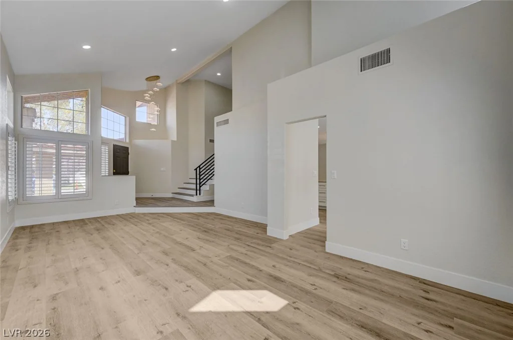 1829 Summit Pointe, Las Vegas, NV 89117