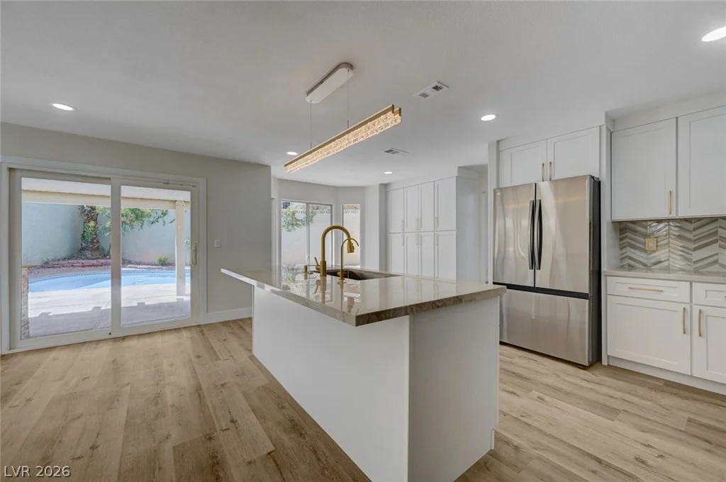 1829 Summit Pointe, Las Vegas, NV 89117