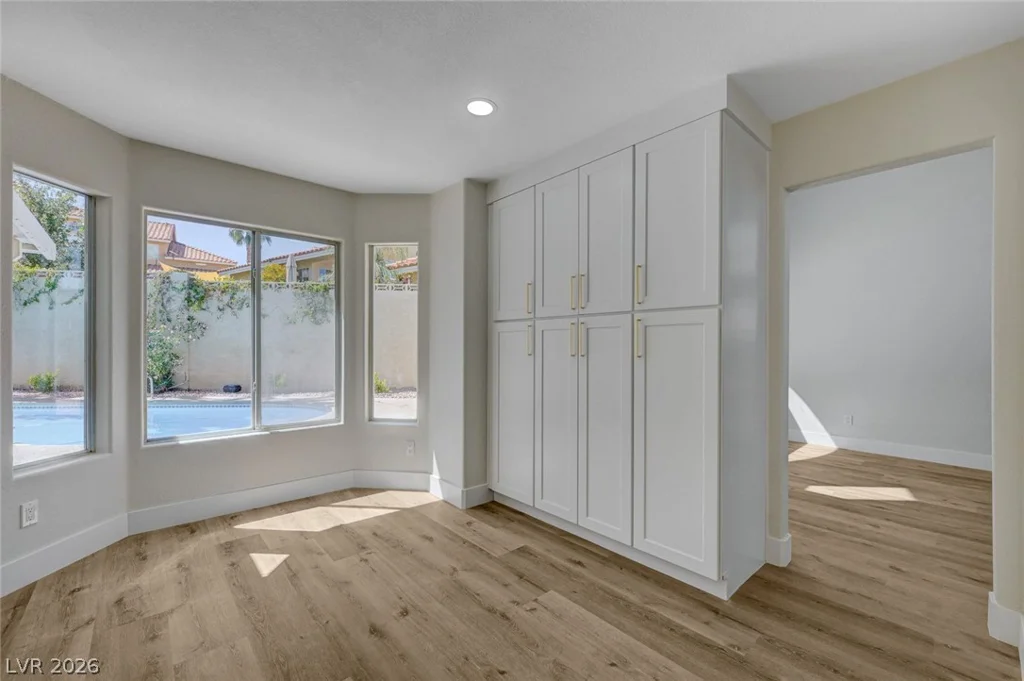 1829 Summit Pointe, Las Vegas, NV 89117