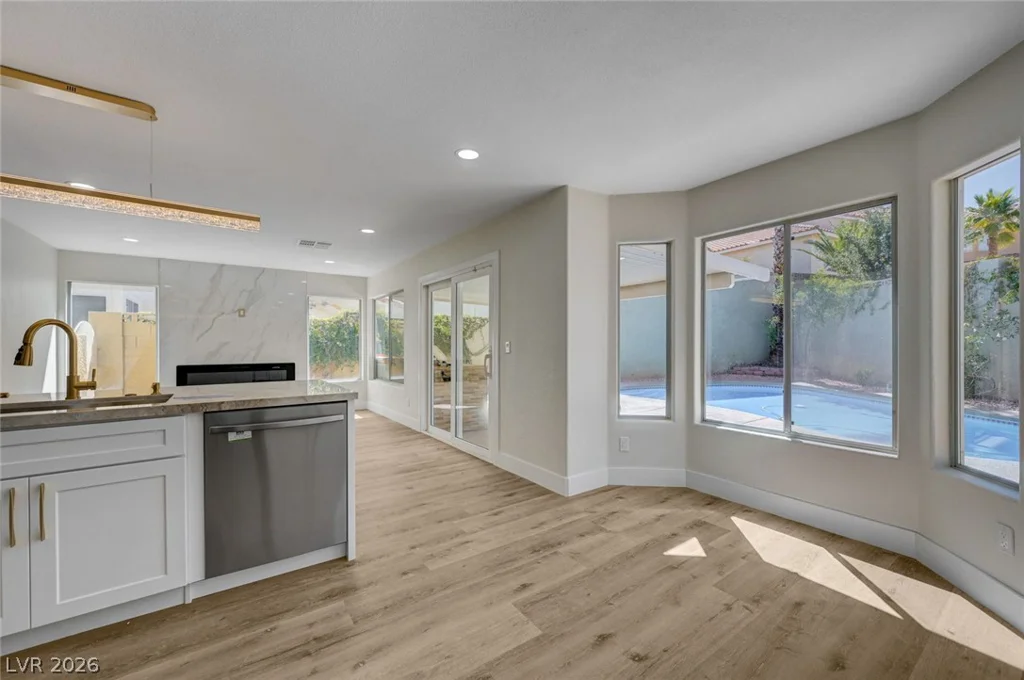 1829 Summit Pointe, Las Vegas, NV 89117