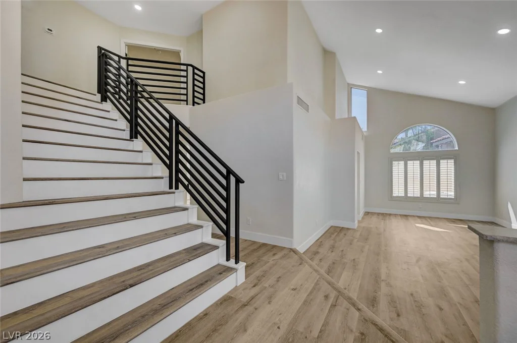 1829 Summit Pointe, Las Vegas, NV 89117