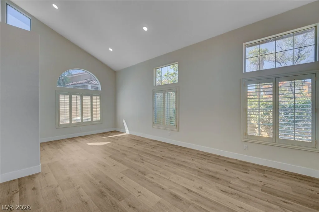 1829 Summit Pointe, Las Vegas, NV 89117
