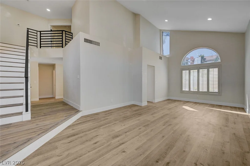 1829 Summit Pointe, Las Vegas, NV 89117