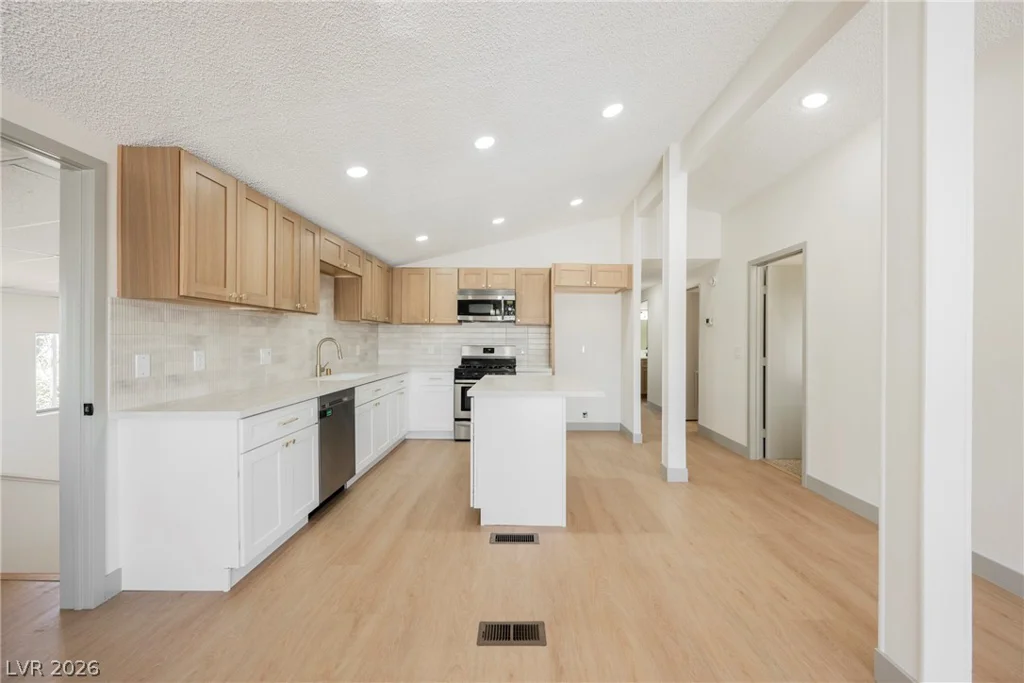 3442 Gulf Shores, Las Vegas, NV 89122