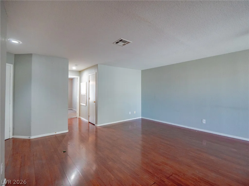 1401 Linnbaker, Las Vegas, NV 89110