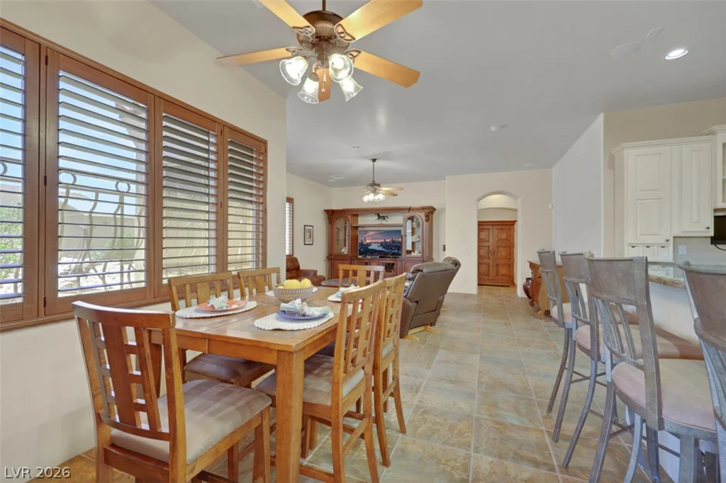 651 Du Fort, Henderson, NV 89002