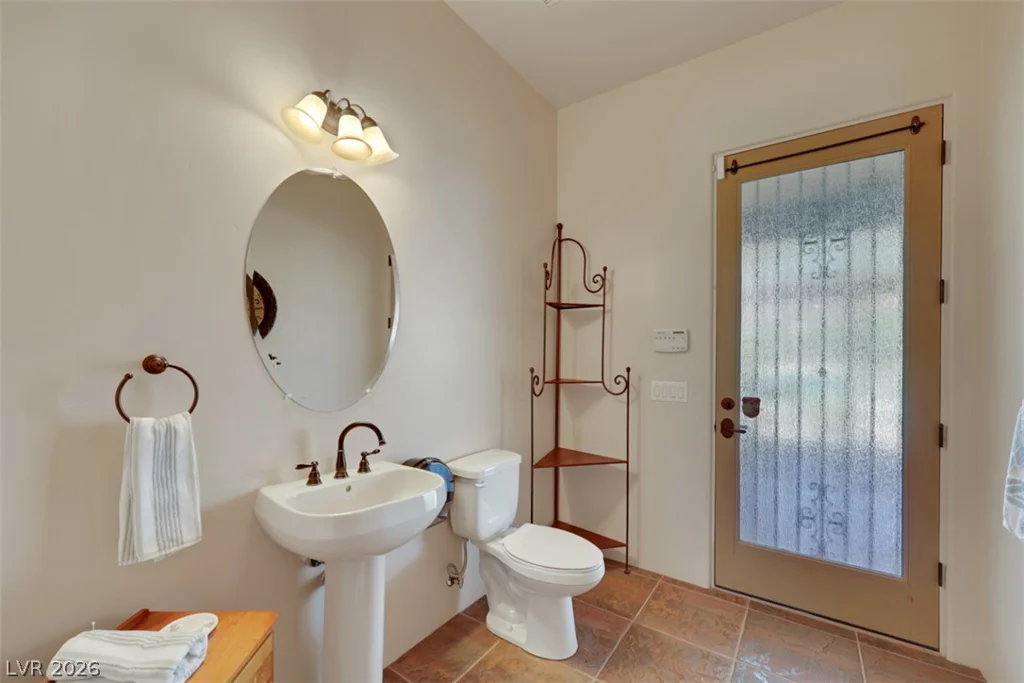 651 Du Fort, Henderson, NV 89002