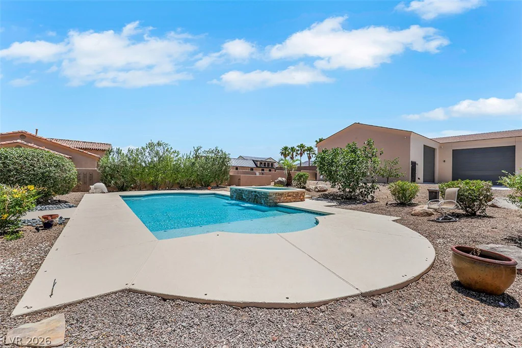651 Du Fort, Henderson, NV 89002