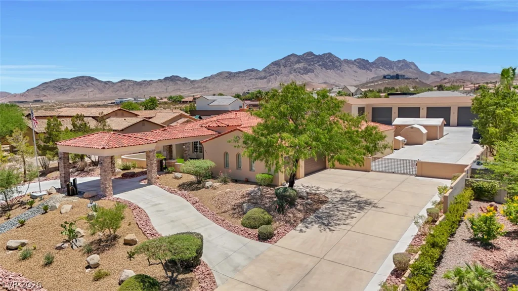 651 Du Fort, Henderson, NV 89002