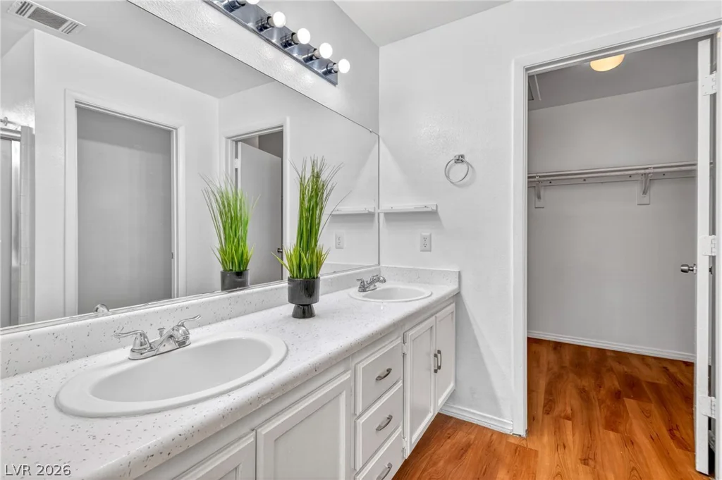 5348 Silverheart, Las Vegas, NV 89142