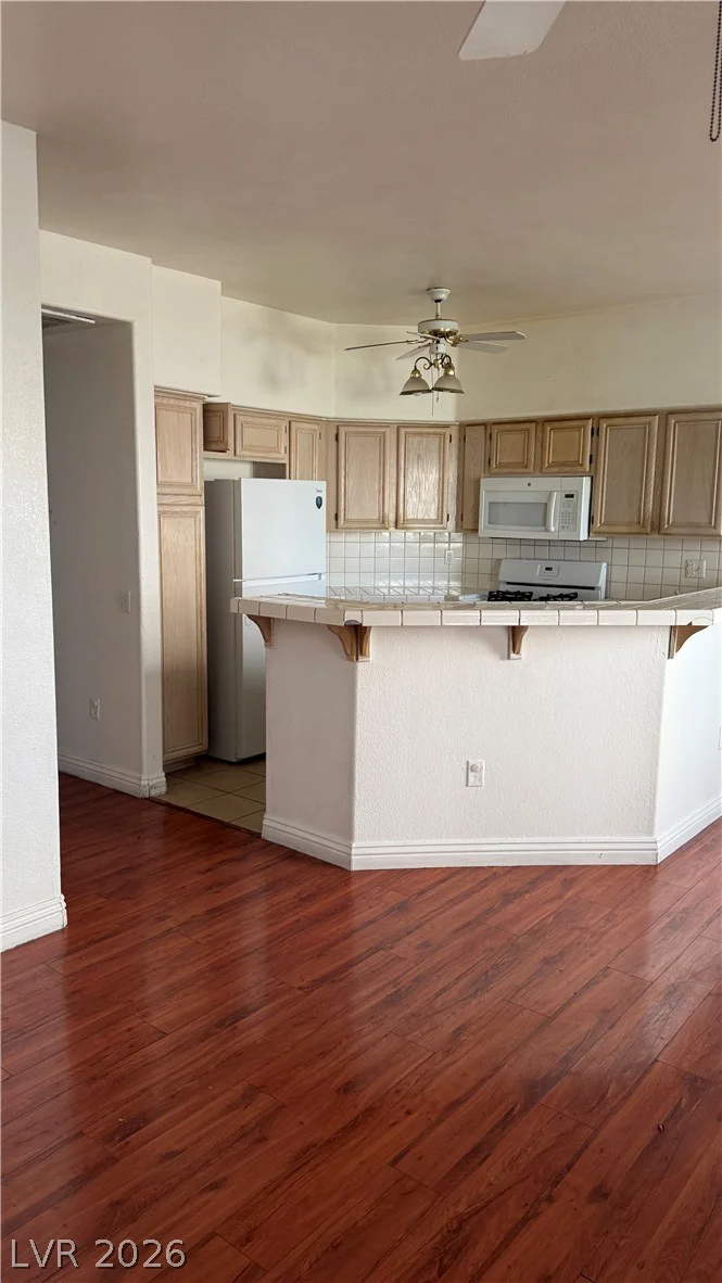 5225 Reno, Las Vegas, NV 89118