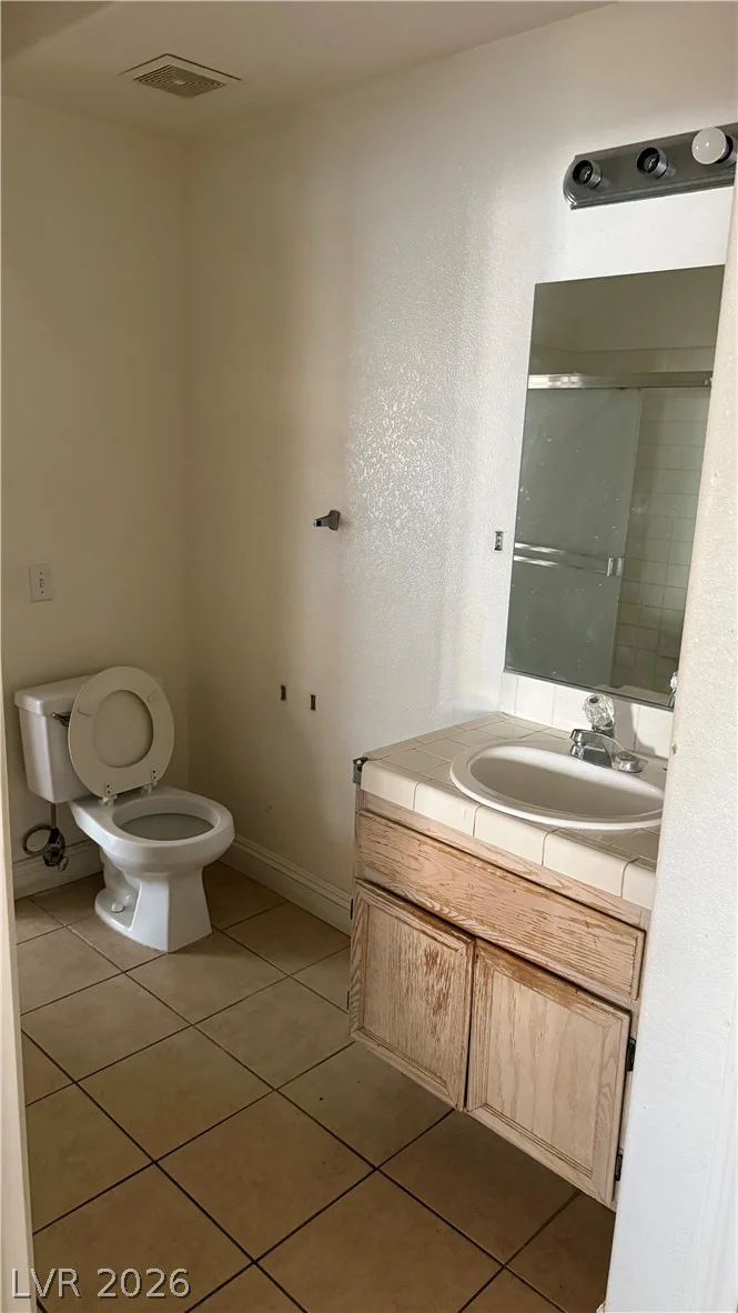 5225 Reno, Las Vegas, NV 89118