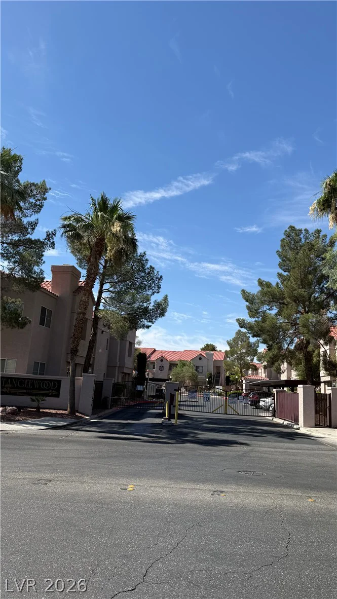 5225 Reno, Las Vegas, NV 89118