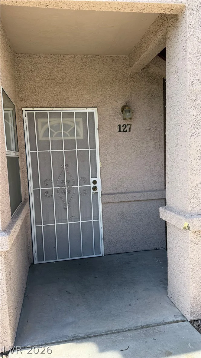 5225 Reno, Las Vegas, NV 89118