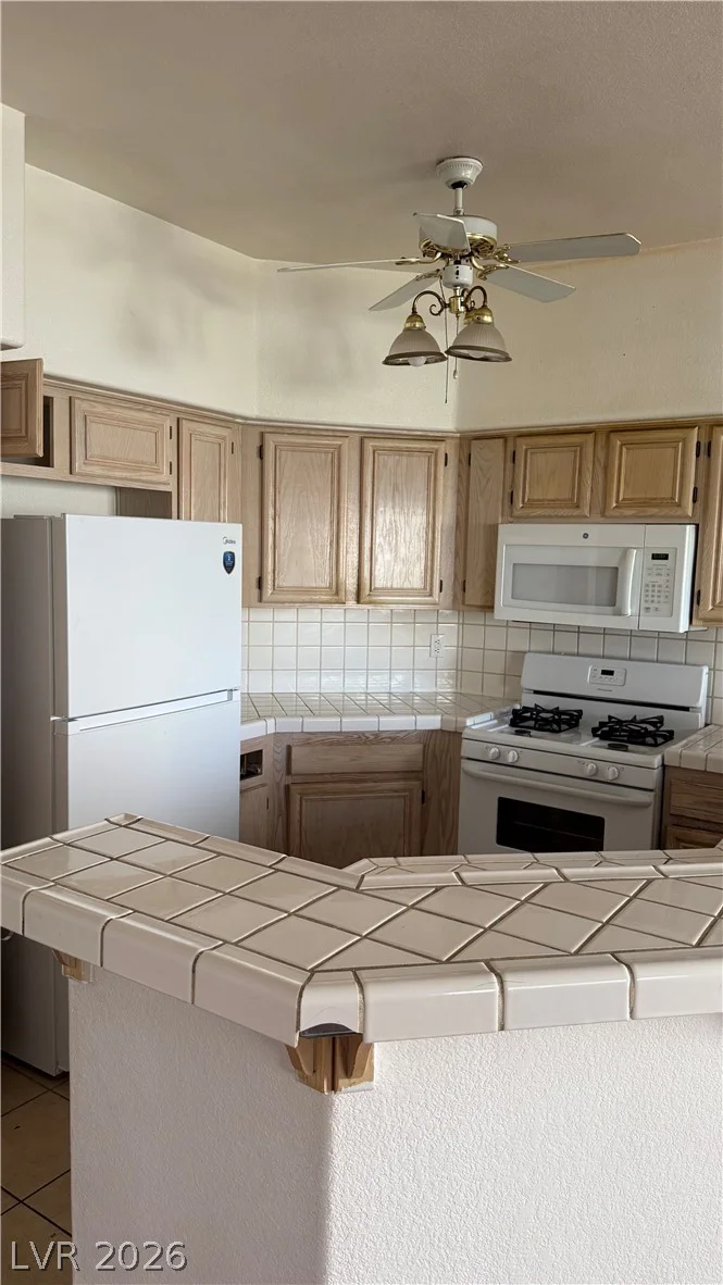 5225 Reno, Las Vegas, NV 89118