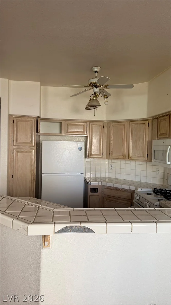 5225 Reno, Las Vegas, NV 89118