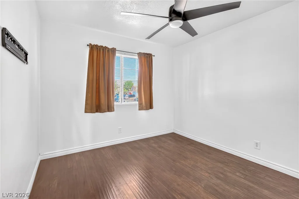 309 Warmside, Las Vegas, NV 89145