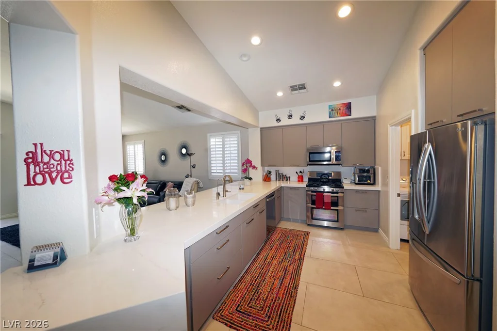 81 Saint Johns Wood, Henderson, NV 89002