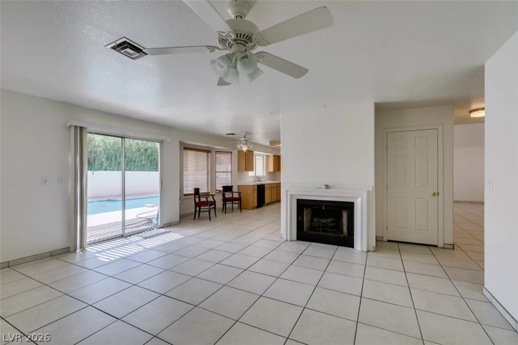 534 Baldridge, Henderson, NV 89014
