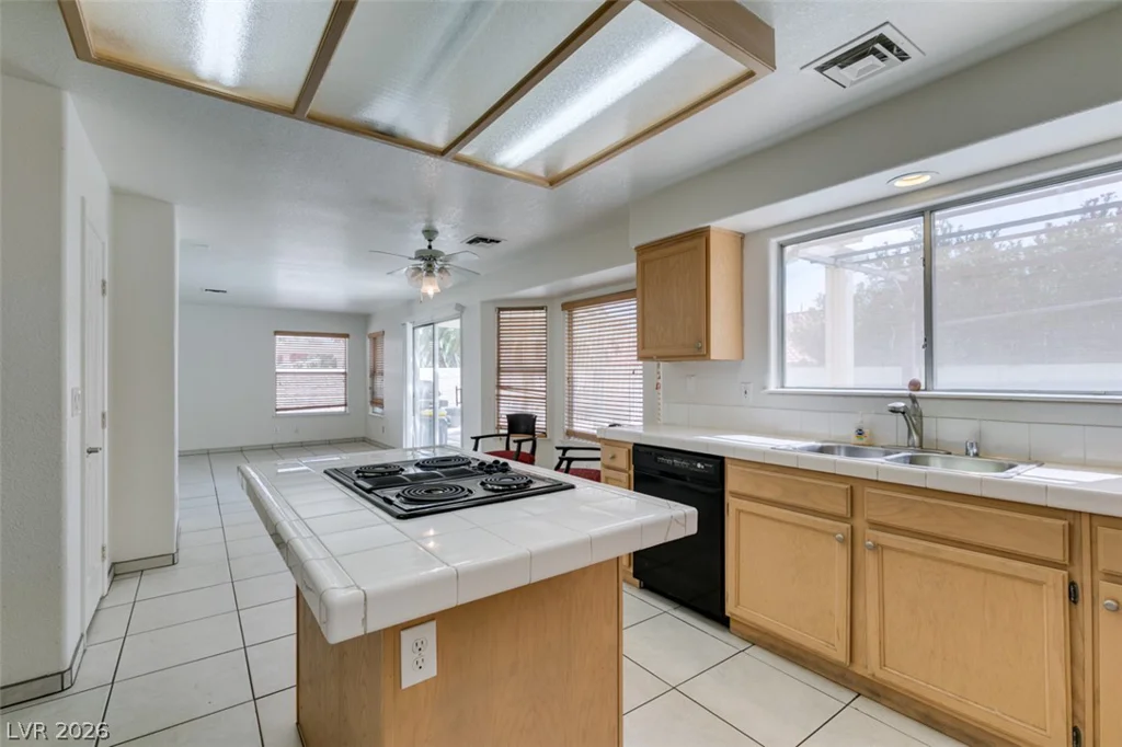 534 Baldridge, Henderson, NV 89014