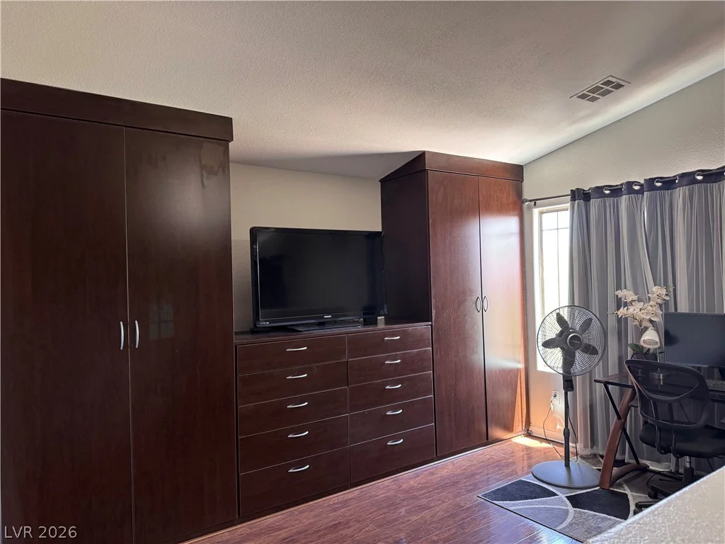 7582 Whiskey Moon, Las Vegas, NV 89139