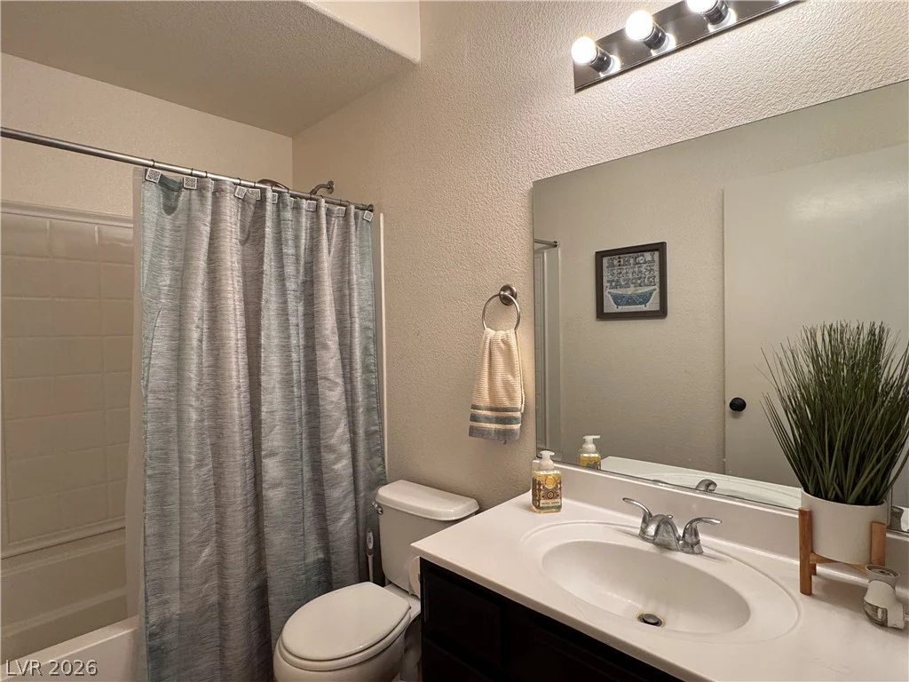 7582 Whiskey Moon, Las Vegas, NV 89139