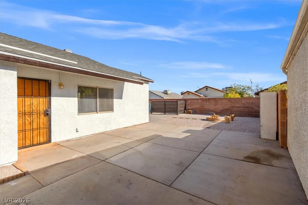 7311 Girard, Las Vegas, NV 89147