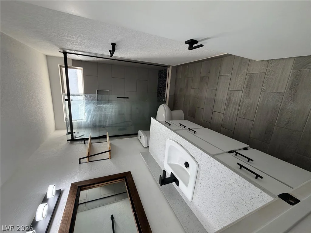 7311 Girard, Las Vegas, NV 89147