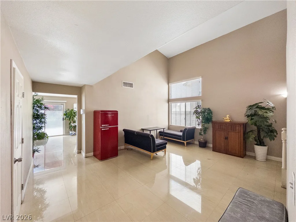 8129 Rochelle, Las Vegas, NV 89147