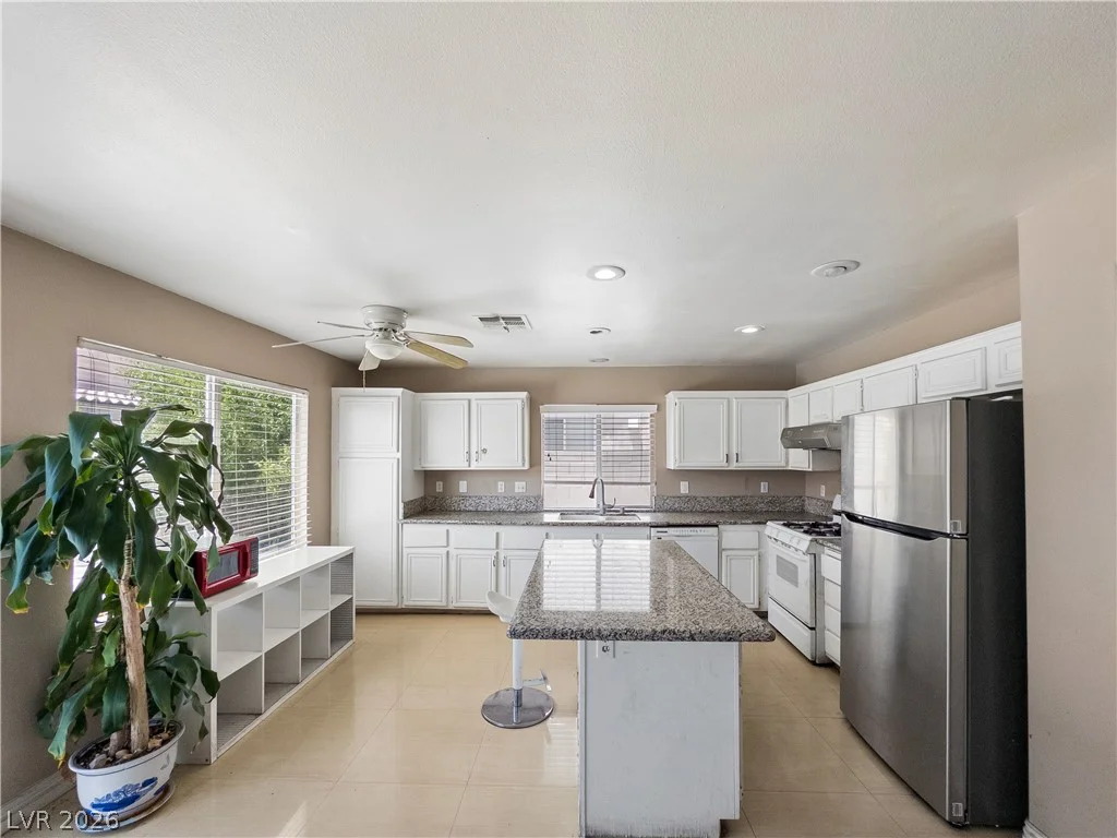 8129 Rochelle, Las Vegas, NV 89147