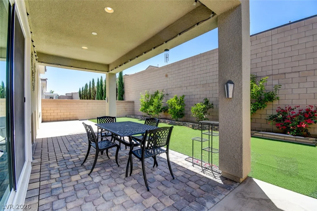 8561 Stokstone, Las Vegas, NV 89166